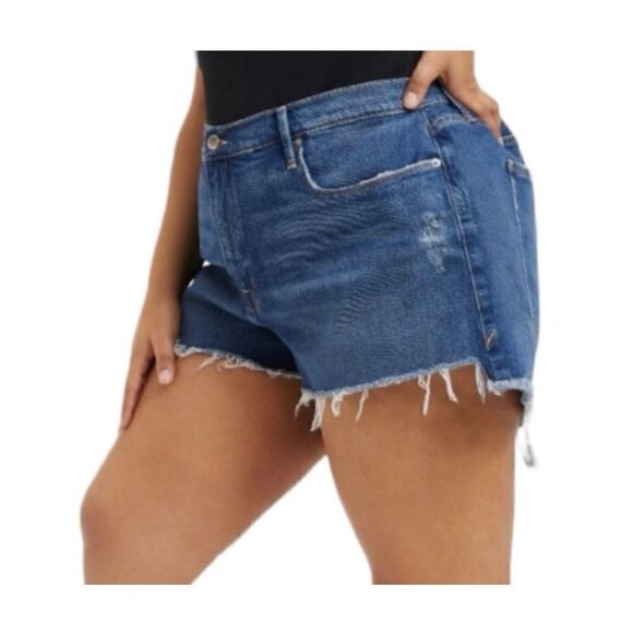 NWT Good American 90’s Jean Shorts - Picture 1 of 6